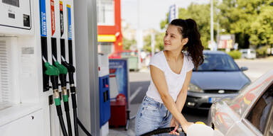 Autokauf 2026: Österreicher bleiben Benzin treu – Hybrid holt auf, E-Auto weiter abgeschlagen