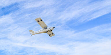 Zeitgleicher Absturz von zwei Ultraleichtflugzeugen fordert vier Tote