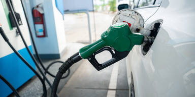 Gepanschter Treibstoff: Milliardenbetrug aufgeflogen