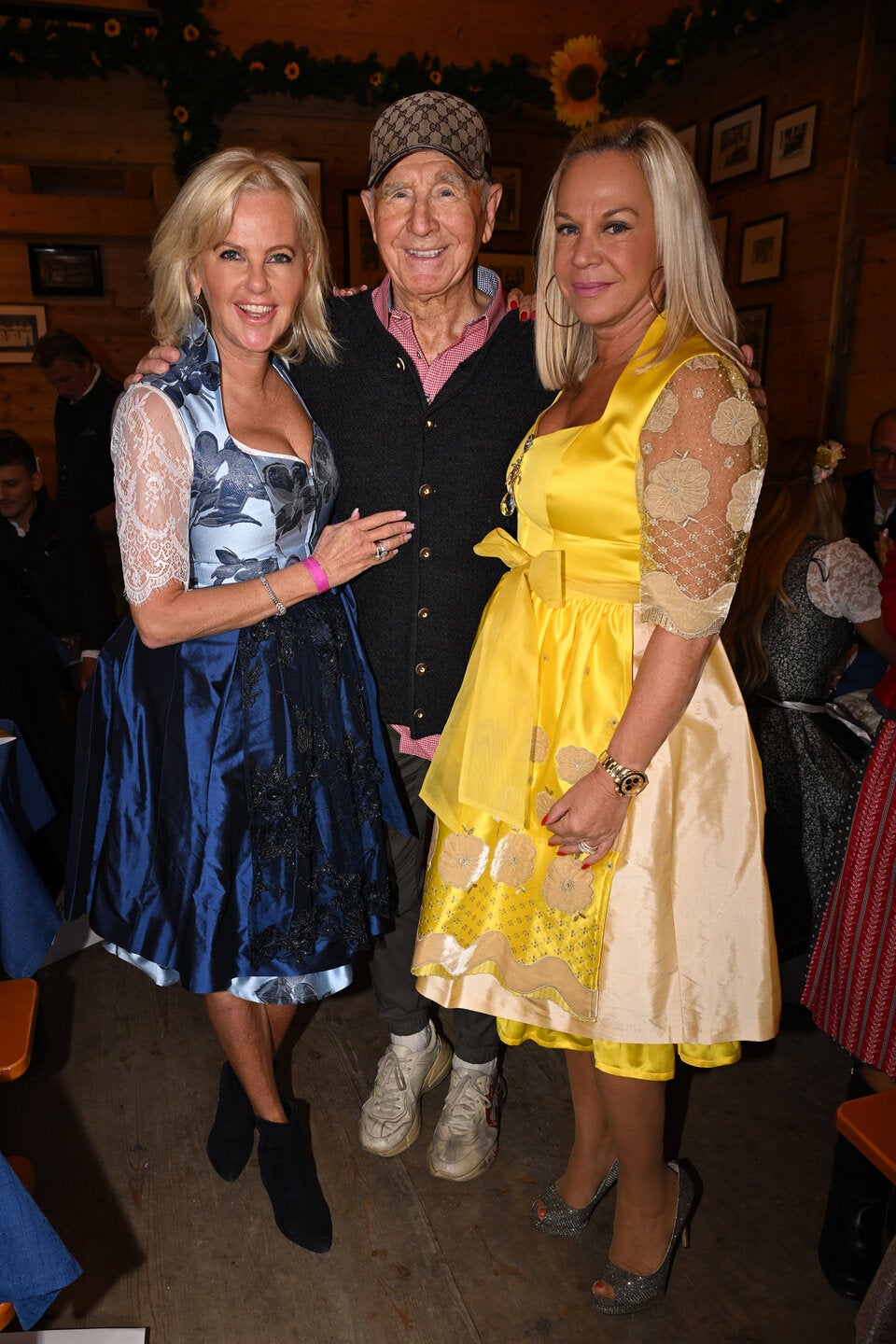 Frédéric Prinz von Anhalt mit Astrid Söll und Birgit Fischer-Hoeper