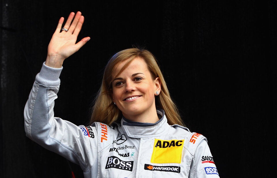 Susie Wolff. Sie gab 2015 ihren Rücktritt vom Rennsport bekannt und ist nun Teamchefin bei Venturi Racing. 