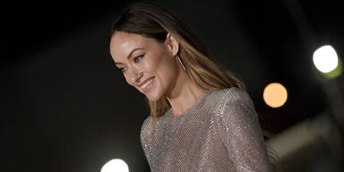 Olivia Wilde im Nackt-Kleid bei Gala