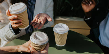 Schock-Studie enthüllt: Dieses beliebte Getränk enthält das meiste Mikroplastik