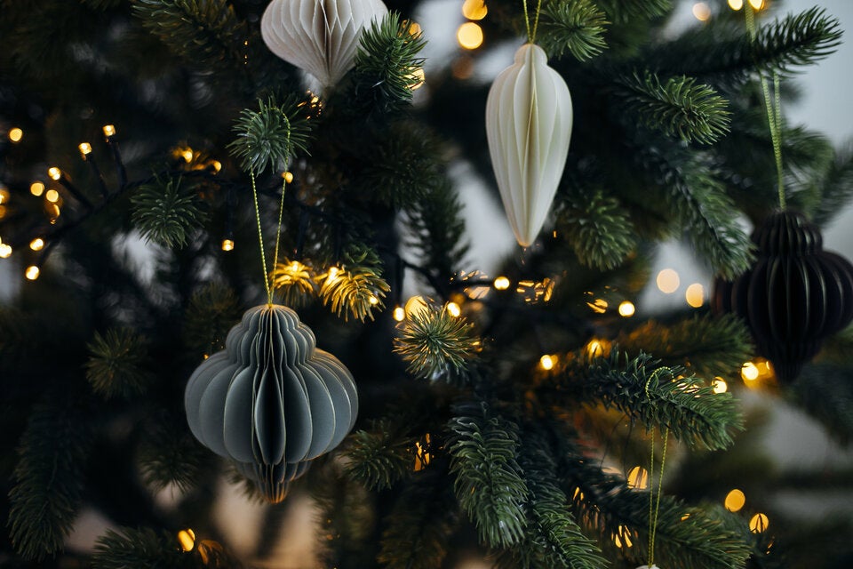 Christbaumschmuck-Trends 2025: So wird Ihr Baum zum Hingucker