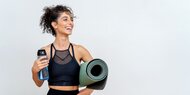 Mit Steh-Pilates zum Traum-körper: 3 Übungen ohne Matte
