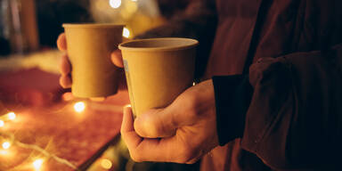 So viel Zucker steckt in Punsch, Glühwein & Co.