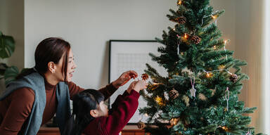 Achtung, sch&auml;dlich: DAS sollten Sie nicht auf Ihren Weihnachtsbaum h&auml;ngen