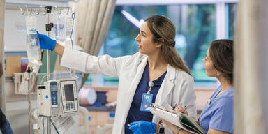 Sechs neue Pflegelehrlinge in Linz.