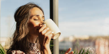 Kaffee mit Olivenöl: So gesund ist der Health-Hype wirklich