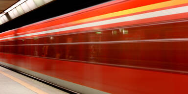 2,8 Promille! Polizei stoppte betrunkenen S-Bahn-Fahrer