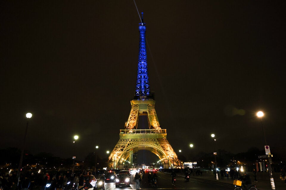 Eiffelturm in blau und gelb