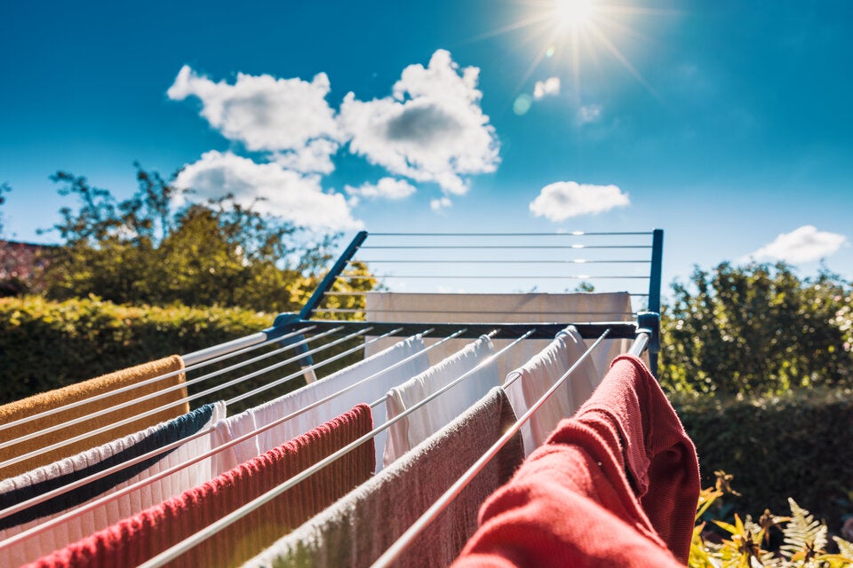 Spart Geld: Die besten Energiespartipps vor der Sommerhitze