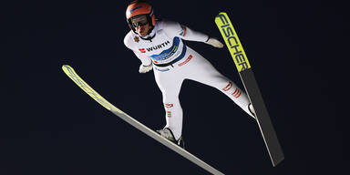 Super-Adler Kraft und Tschofenig bei Vikersund-Skifliegen am Podest