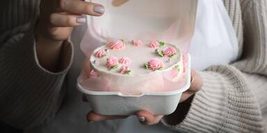 Mini, niedlich, unwiderstehlich: Warum Bento-Cakes gerade alle Social-Media-Feeds erobern