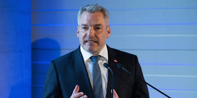 Kanzler Nehammer nimmt an Friedenskonferenz in der Schweiz teil