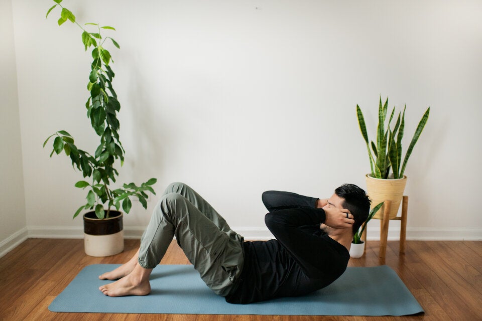 Statt Crunches: Laut Studie ist DAS die beste Sixpack-Übung