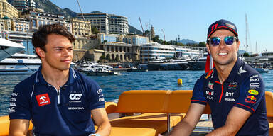 Nick de Vries Sergio Perez