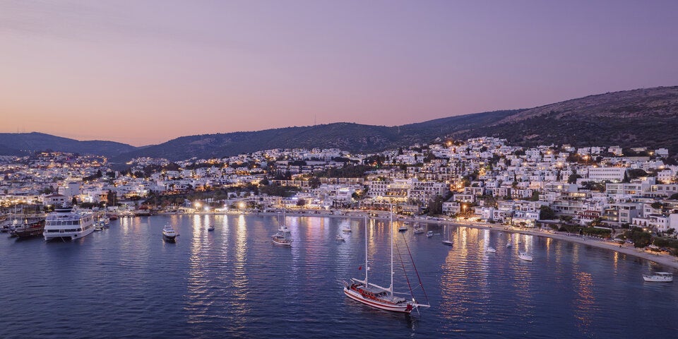 Statt Ibiza und Mykonos: Diese Orte sind besser für einen Partyurlaub im Sommer