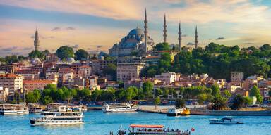 Schweres Erdbeben ersch&uuml;ttert Istanbul