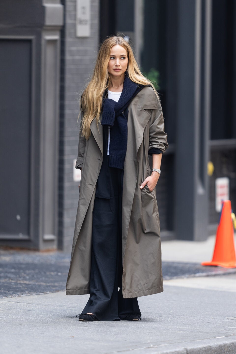 Papst Leo XIV, Rihanna, Jennifer Lawrence & Co.: Die Best-Dressed-Stars 2025