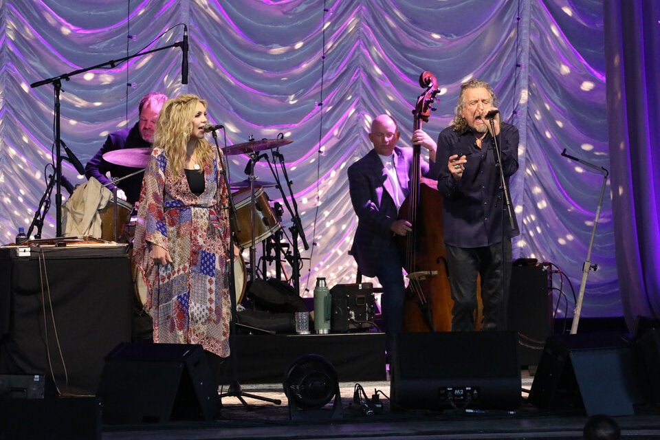 Led Zeppelin-Legende Robert Plant mit neuer Band und Sängerin - stars24