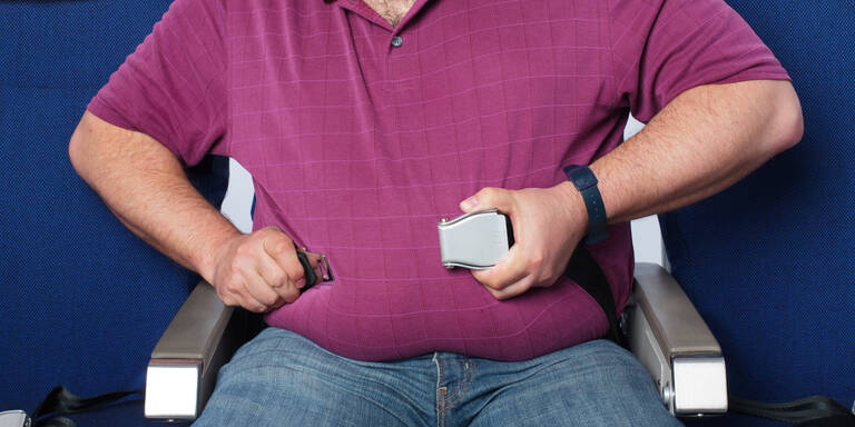 Bei dieser Airline müssen Übergewichtige jetzt doppelt zahlen!