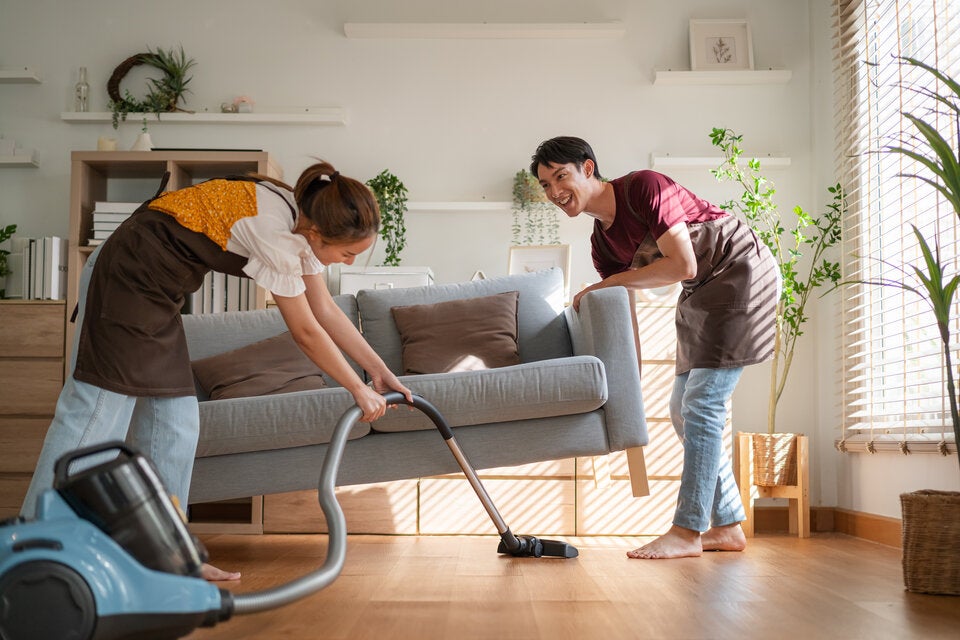 Unbedingt vermeiden: Diese Putz-Fehler sorgen für mehr Staub in der Wohnung