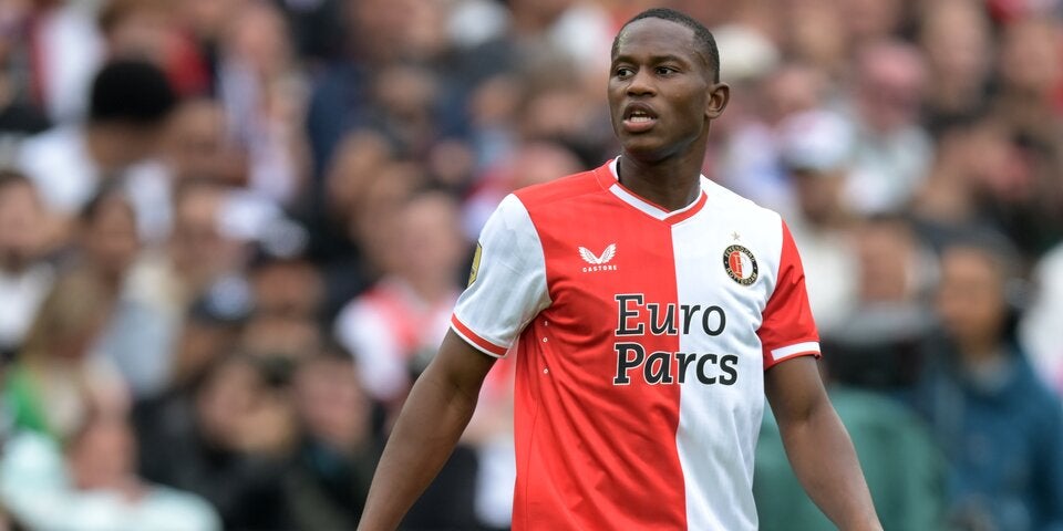 Rapid holt Feyenoord-Verteidiger Kasanwirjo
