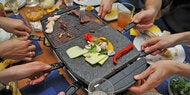 Raclette mal anders: Kreative Ideen für Silvester