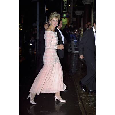 Prinzessin Diana - ihre legendärsten Looks