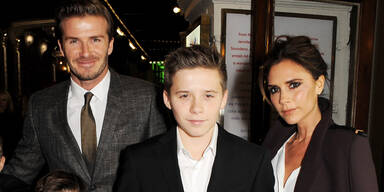 Brooklyn Beckham mit David & Victoria Beckham