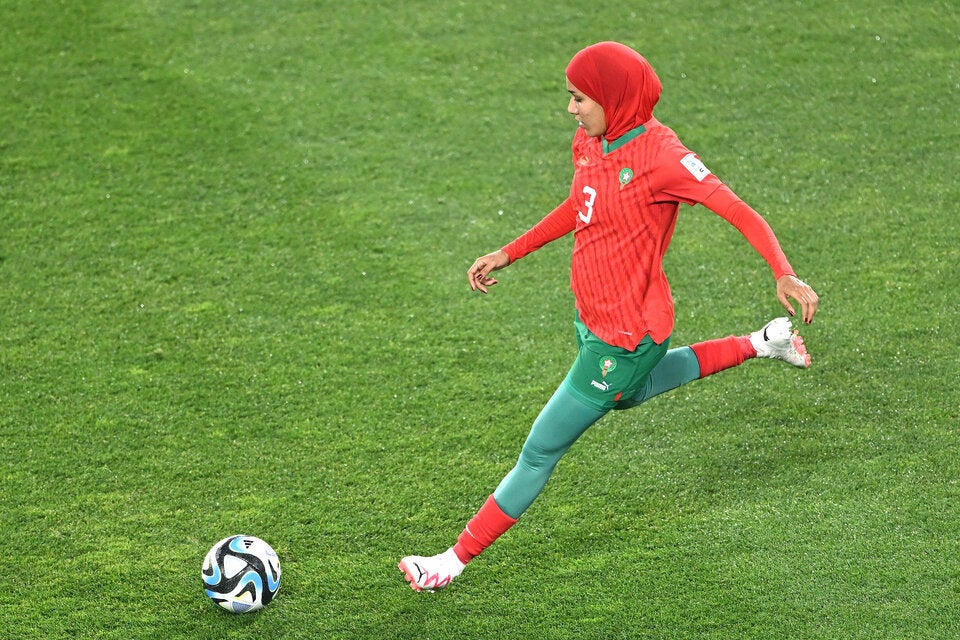 Die erste Spielerinn mit einem Hijab