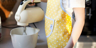 Haare von Dreij&auml;hriger in Mixer gezogen