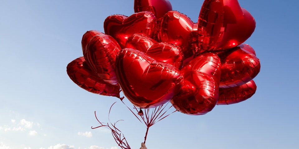 Liebe 2024: 10 Fakten über Singles und Paare