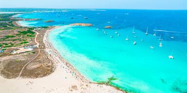 Vergessen Sie Mallorca: Diese spanische Insel bietet Karibik-Feeling PUR