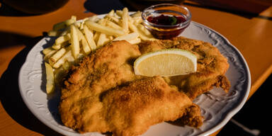 Preis-Check: HIER ist das Wiener Schnitzel auf der Skih&uuml;tte am teuersten