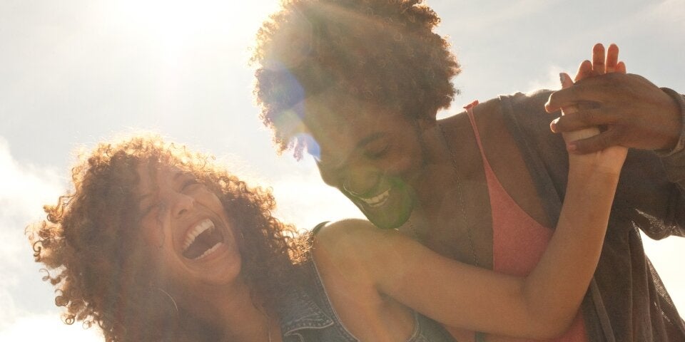 Mann und Frau tanzen