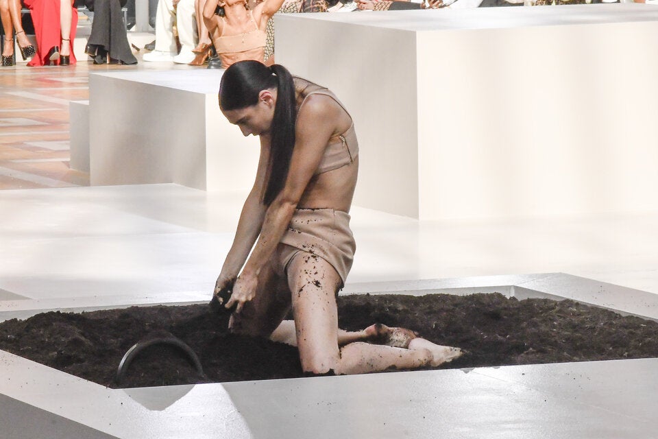 Spektakuläres Finale für die Pariser Fashion Week