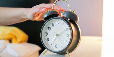 Zeitumstellung: DIESE Personen leiden besonders unter dem Mini-Jetlag