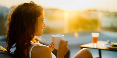 Überraschend: Dieses Getränk sollten Sie im Sommer öfter trinken