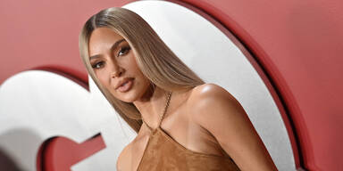 Das steckt hinter Kim Kardashians Hautkrankheit Psoriasis