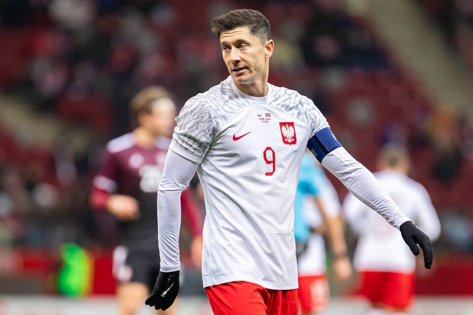 Polens Superstar Robert Lewandowski bangt noch um ein EM-Ticket. 