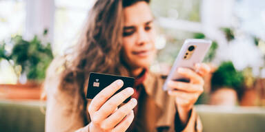 Experte warnt: Gefährliche Betrugsmasche auf booking.com und Skyscanner