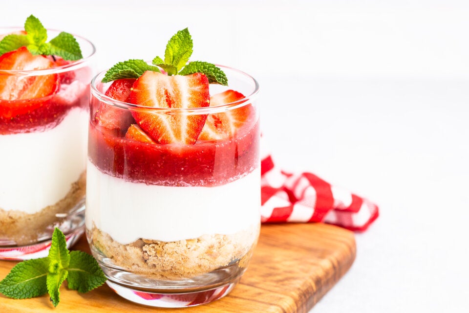 Bye-bye Winterspeck: Kalorienarme Desserts für die Strandsaison