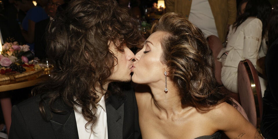 Grammys 2024: Das waren die süßesten Paar-Momente des Abends