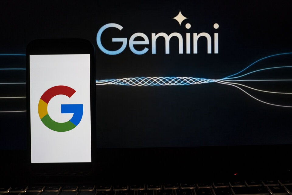 Googles Gemini könnte bald als Sprachassistent auf dem iPhone nutzbar sein. 