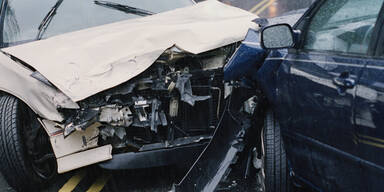 Frontal-Crash in Tirol: Positiver Drogentest bei Lenker