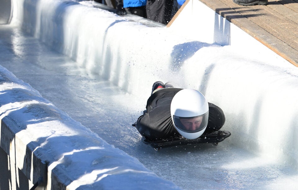 Prinz Harry im Eiskanal.