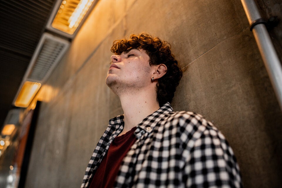 Schock-Studie: Die Midlife-Crisis kommt jetzt schon in DIESEM Alter