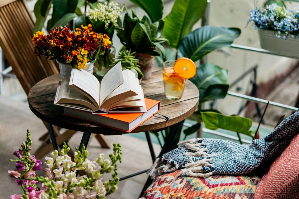 Frühling auf Balkon & Terrasse: Mit diesen Tipps wird’s richtig schön